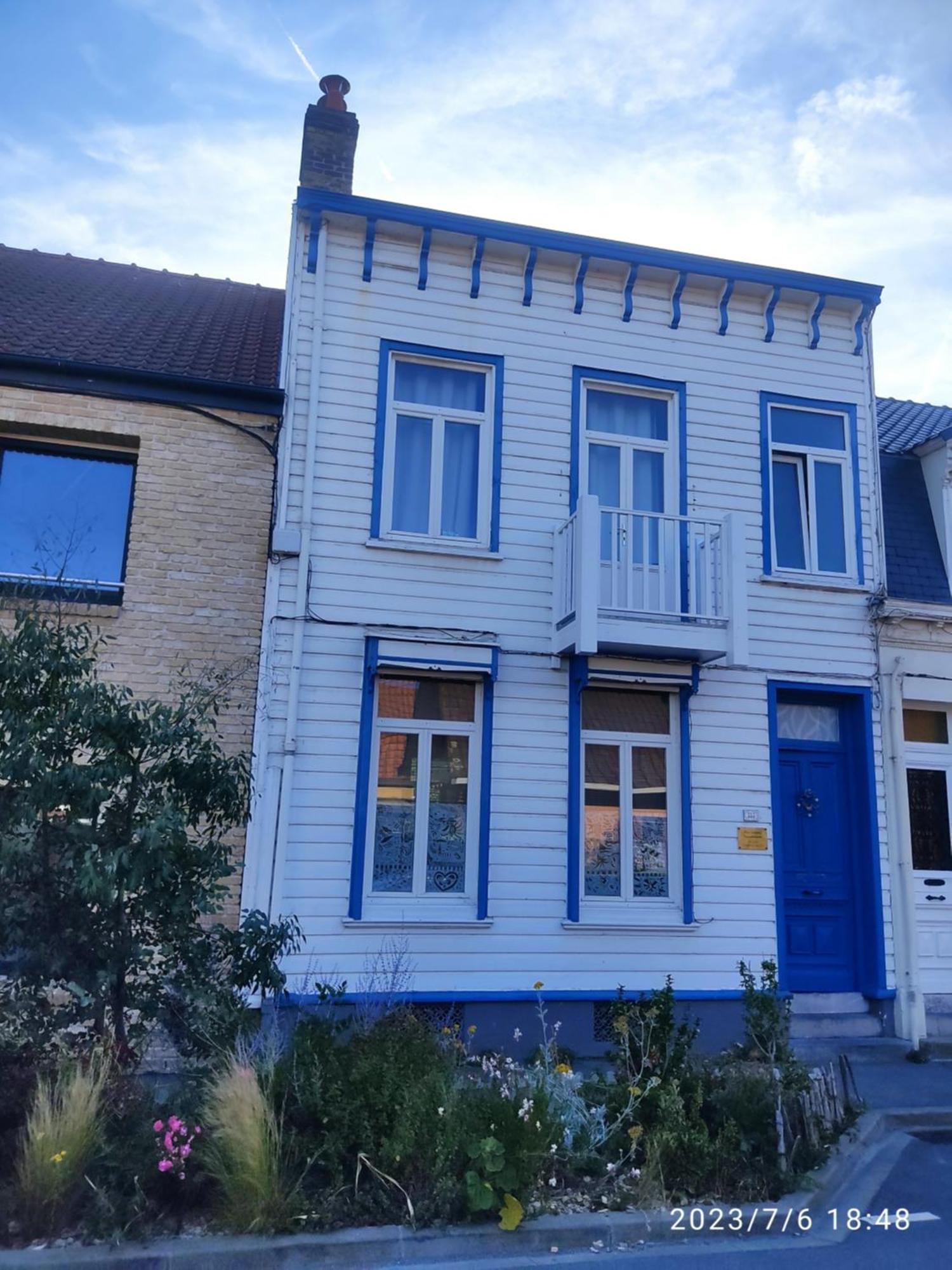 Dunkirk Jolie Maison En Bois Authentique מראה חיצוני תמונה